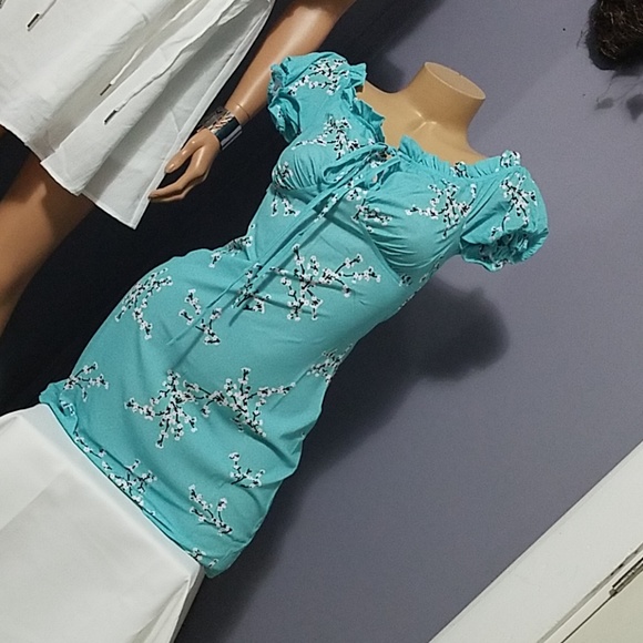 Sea green Floral Dress MUST SEE! - Picture 2 of 8